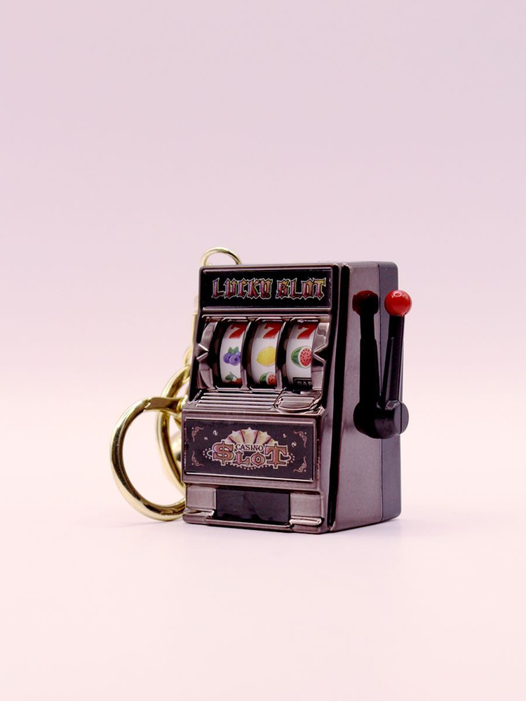 Брелок игровой автомат/казино титановый #1