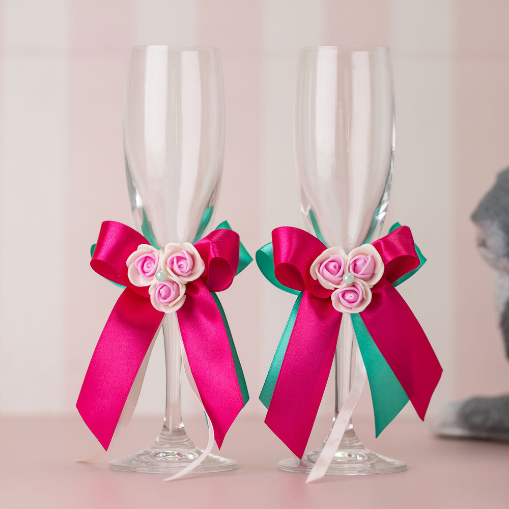 Свадебные стаканы для напитков молодоженов "Луара" с латексными розами и атласными лентами в бирюзовых #1