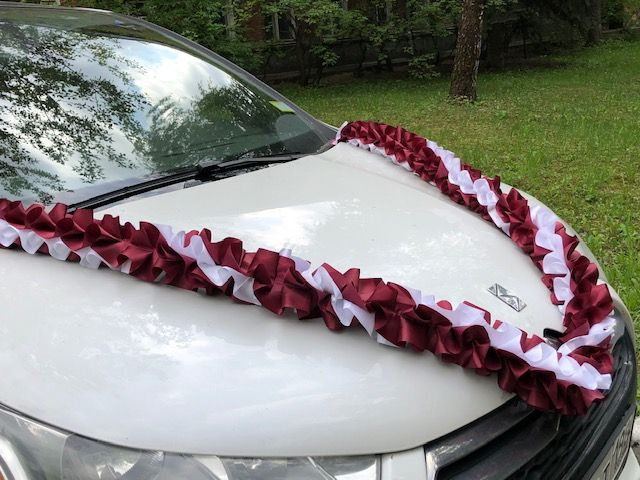 Лента для свадебного авто Спираль,бордо/бел, атлас #1