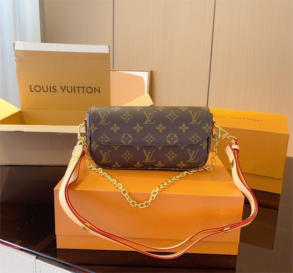 Louis Vuitton Сумка на плечо кросс-боди #1