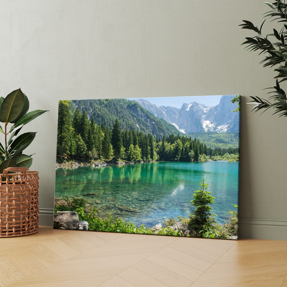 Картина на холсте (Зеленое озеро штирия австрия, природа лес) 50x70 см. Интерьерная, на стену.  #1