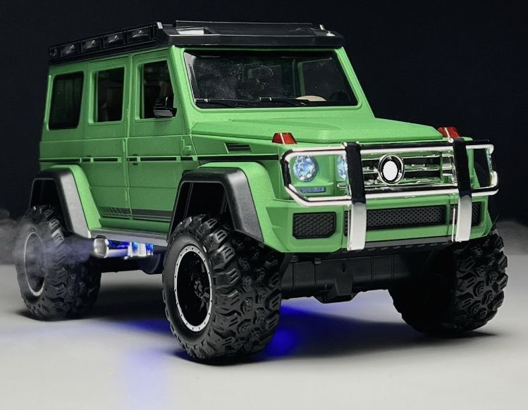 Машинка металлическая "Mercedes G-65" зеленая с дымом, 1:24, свет+звук инерционный/ в подарок ящерица #1