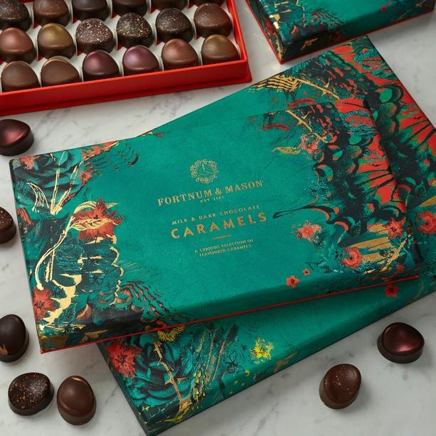 Конфеты шоколадные Fortnum and Mason Chocolate Caramels Selection Box (288г) #1