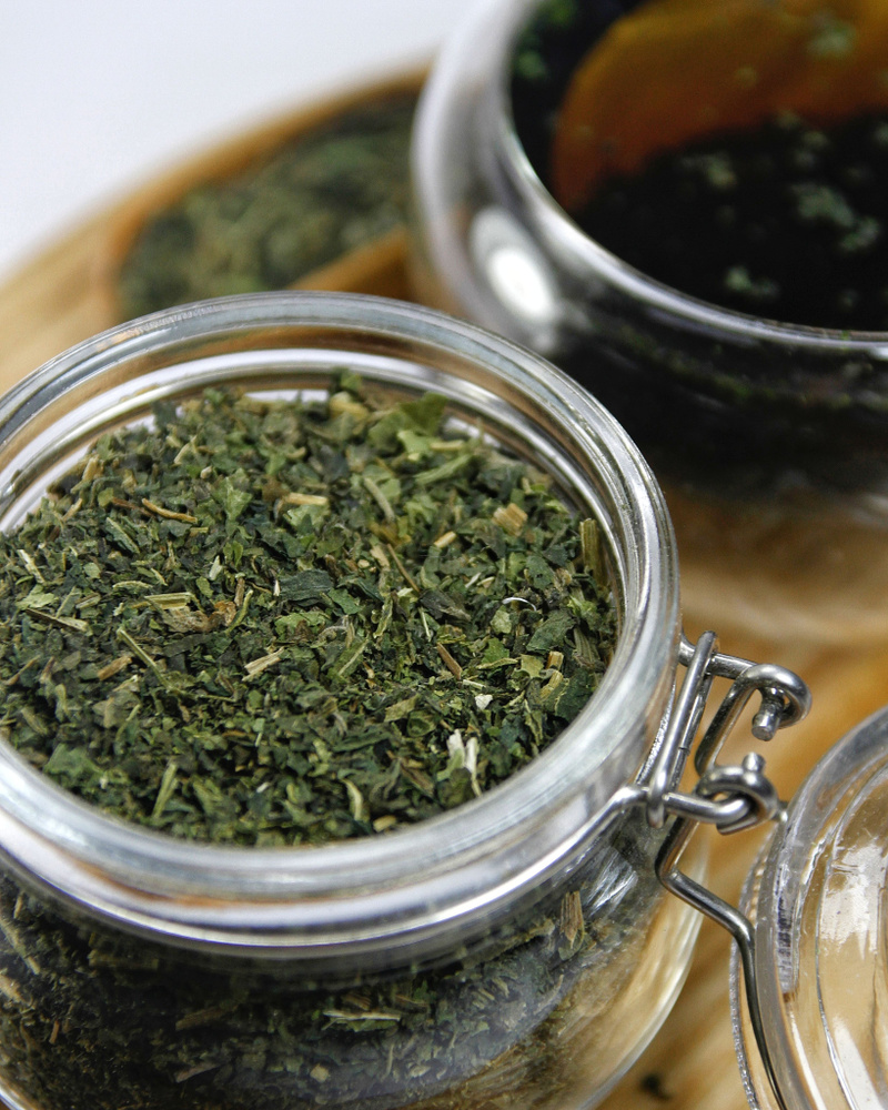 Чайный напиток Крапива 150 гр - трава сухая, измельченная, травяной листовой чай, россыпь  #1