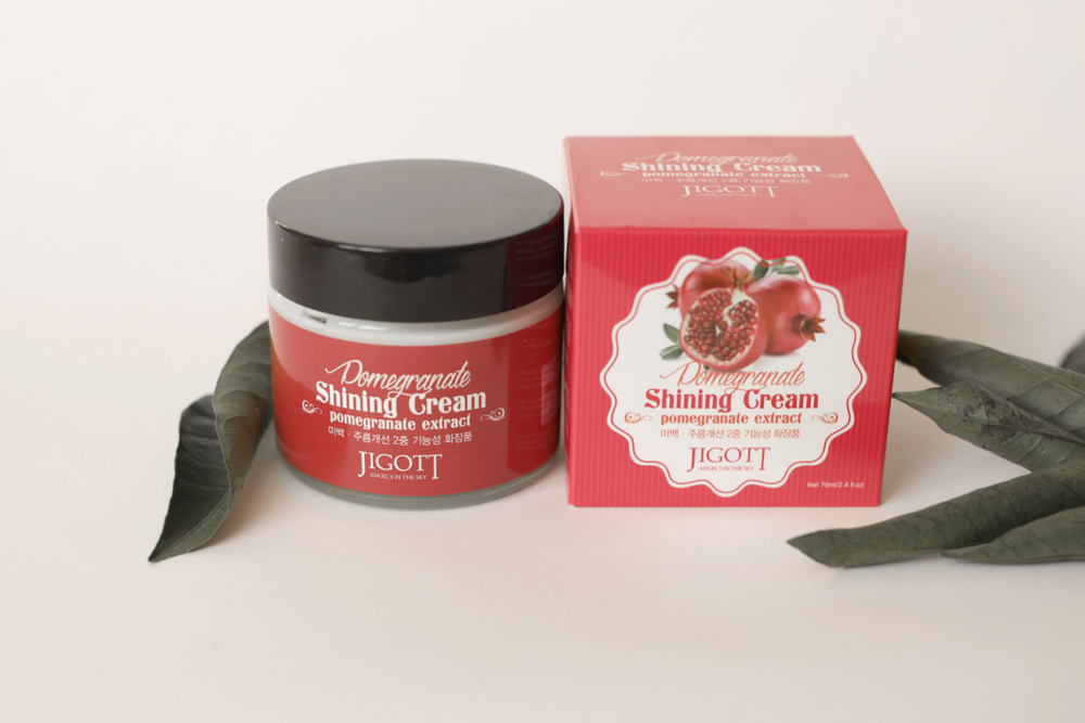 Крем с экстрактом граната для яркости кожи JIGOTT Pomegranate Shining Cream 70мл  #1