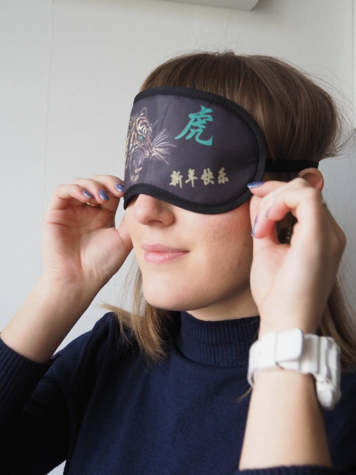 Накладка на глаза для сна. Повязка на глаза для сна. Повязка на глаза для сна. Маска для сна. Повязка для сна.