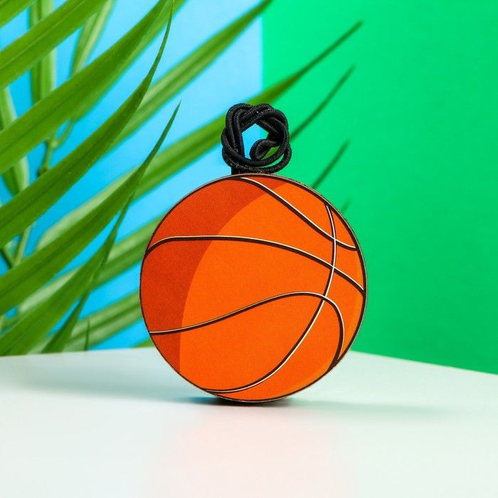 Подвеска автомобильная Grand Caratt Баскетбольный мяч, дерево, войлок  #1