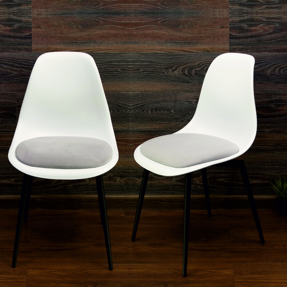Комплект из 2 стульев ТУССЕ белого цвета, с мягкой серой сидушкой, на черных металлических ножках  #1