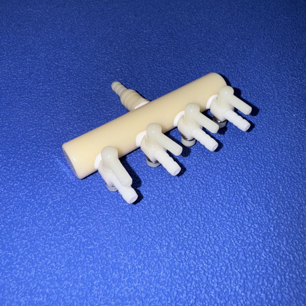 Распределитель потока воздуха на 4 выхода с кранами под шланг 4мм, вход ...