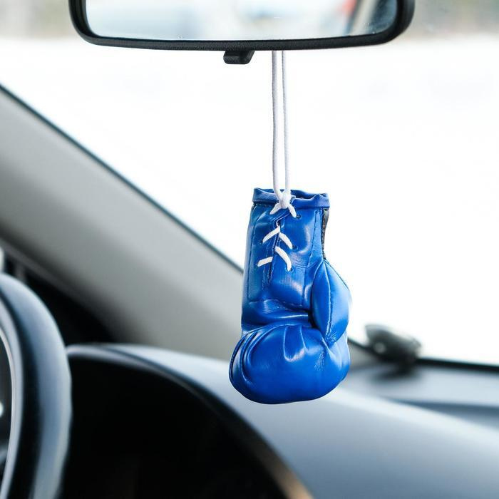 Украшение на зеркало "Боксерская перчатка", 9x5 см, синий #1