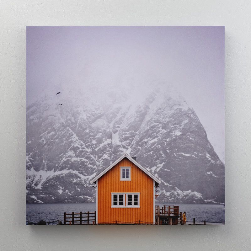 Интерьерная картина на холсте "Пейзаж - оранжевый скандинавский домик" на подрамнике 75x75 см  #1