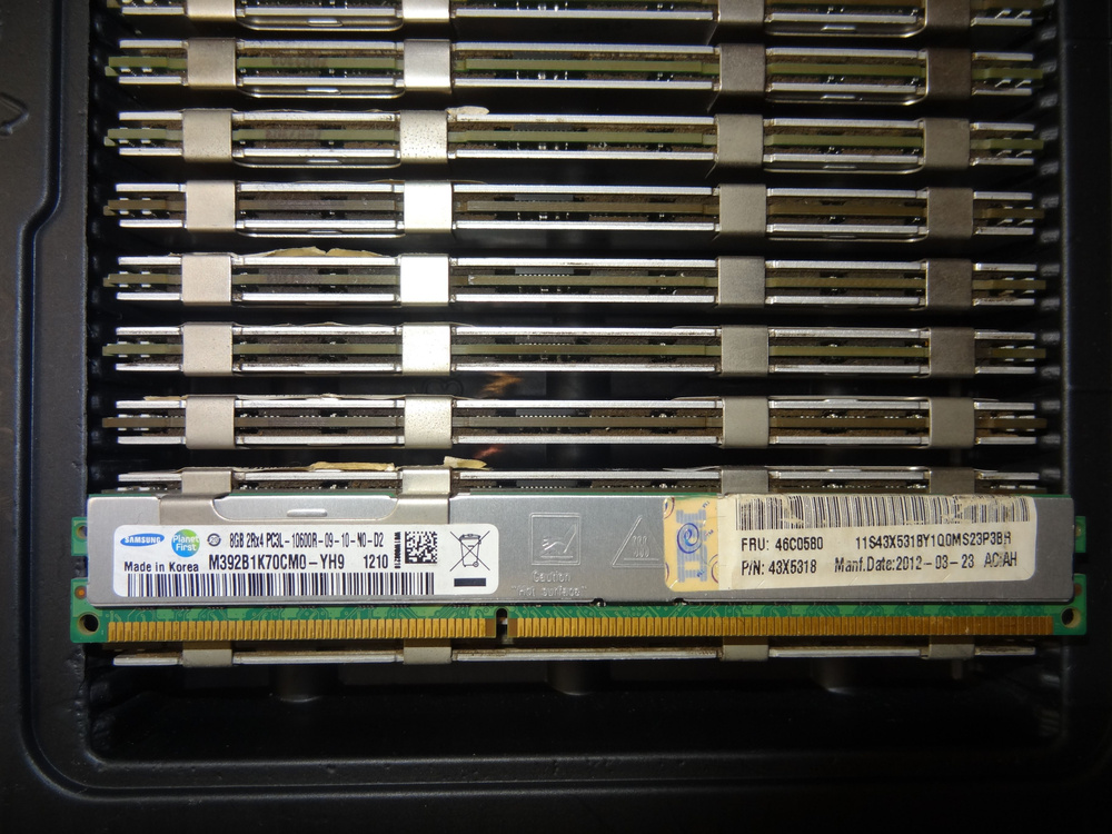 Оперативная память Серверная память DDR3 8GB ECC REG Samsung 2Rx4 PC3L-10600R 1.35v M392B1K70CM0-YH9 #1