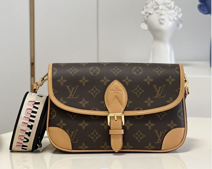 Louis Vuitton Сумка на плечо кросс-боди #1