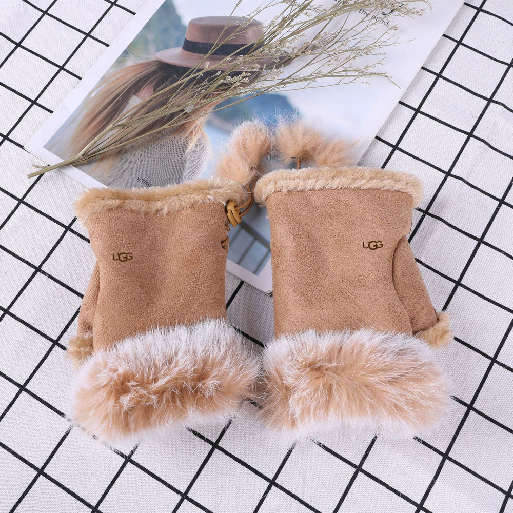 UGG Варежки #1