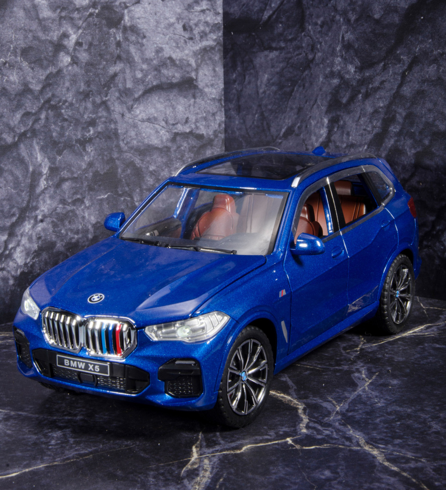 Металлическая инерционная машинка BMW X5 синяя, масштаб 1:24, длина 21 см.  #1