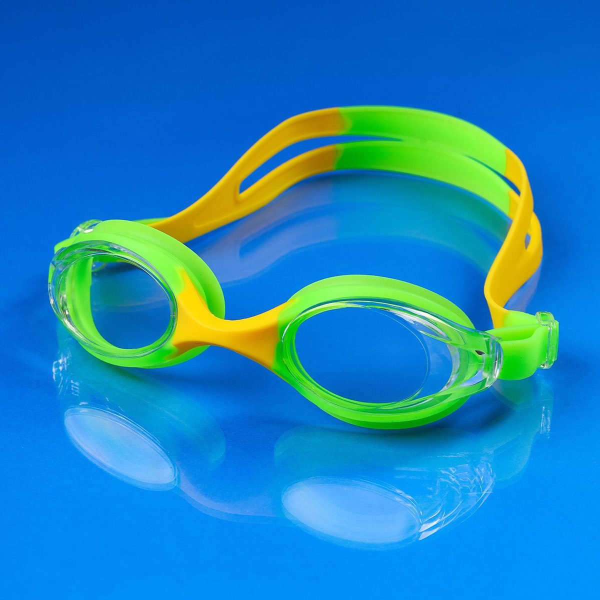 Очки для плавания от бренда 25DEGREES