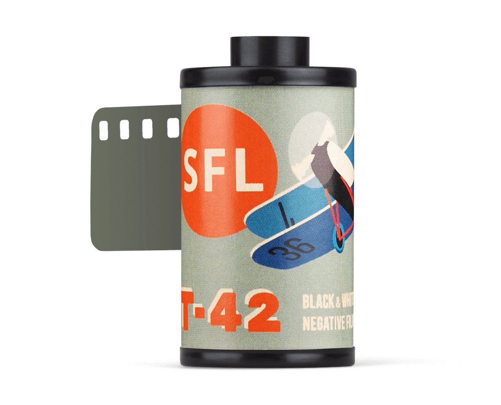 Фотопленка SFL ТАСМА T-42 тип-42 (135/24) ч/б негативная в кассете  #1