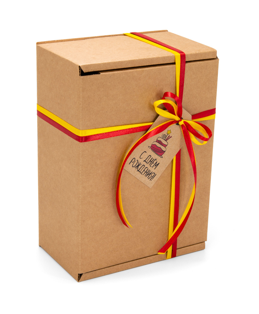 Крафтовая подарочная коробка "С ДНЁМ РОЖДЕНИЯ" (22х16,5х10 см) с наполнителем тишью, красной и желтой #1