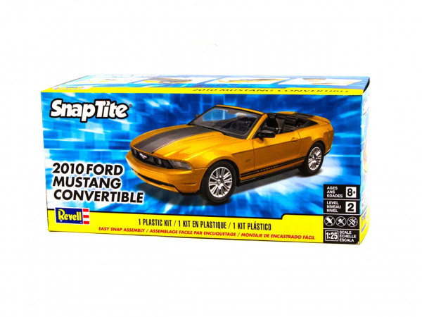 Сборная модель Revell 11963RE Кабриолет 2010 Ford Mustang Convertible Масштаб 1/25  #1