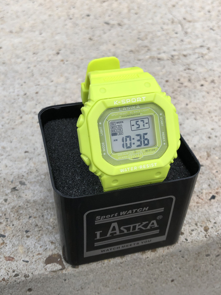Электронные спортивные наручные часы Lasika с секундомером, подсветкой, защитой от влаги и ударов  #1