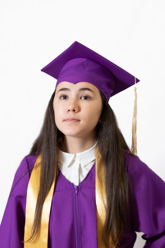 Фиолетовая академическая шапочка выпускника конфедератка с золотой кисточкой  #1