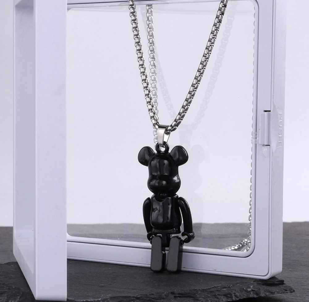 Цепочка на шею с кулоном BearBrick Kaws в черном цвете в бархатном черном мешочке/Цепочка с подвеской/Цепочка #1