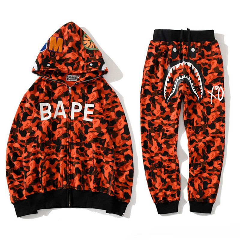 Костюм спортивный BAPE #1