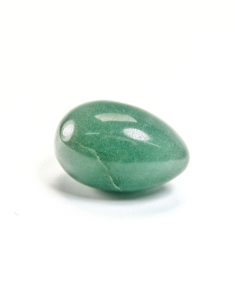 Нефрит - 3 см, натуральный камень, галтовка, яйцо, 1 шт - для декора, поделок, бижутерии  #1