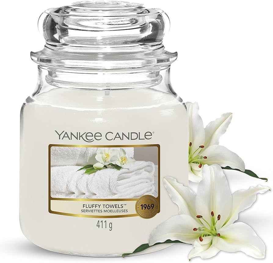 Yankee Candle Свеча ароматическая "Пушистые полотенца", 14 см х 10 см, 1 шт  #1