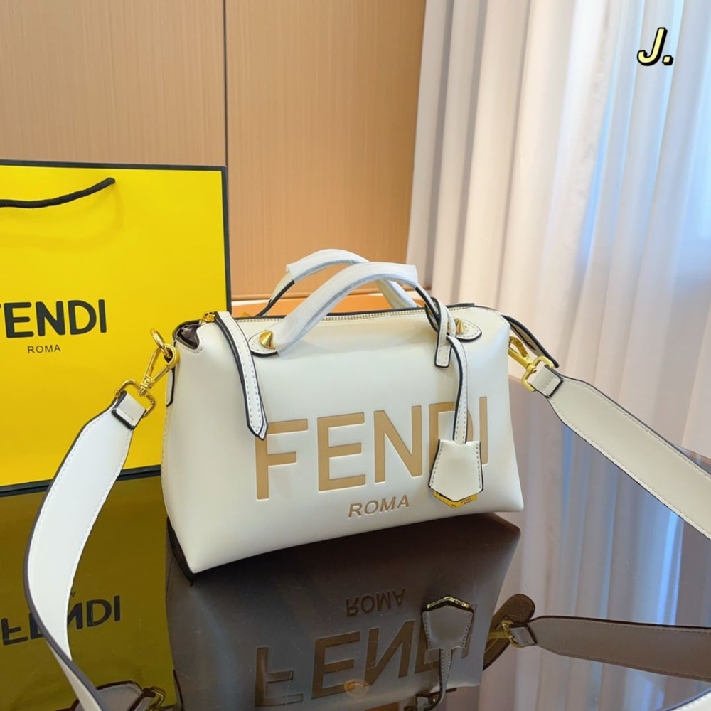 Fendi Сумка на плечо #1