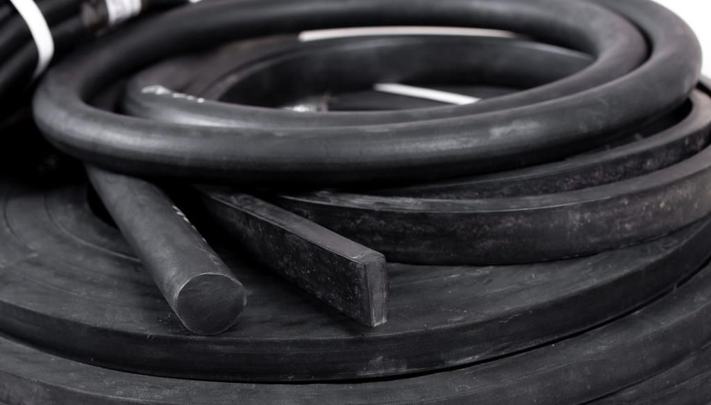 Шнур резиновый уплотнительный черный монолитный жесткий круглый 28 мм длина 2 метра  #1