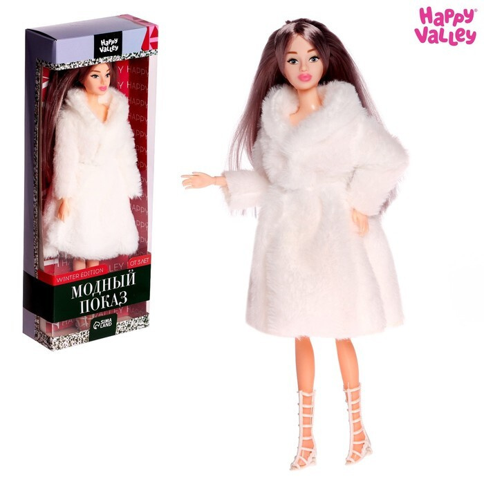 Кукла модель шарнирная Модный показ winter edition #1