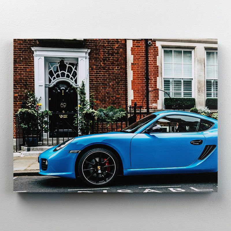 Интерьерная картина на холсте "Голубой Porsche 718 Cayman - Спортивный автомобиль в городе" на подрамнике #1