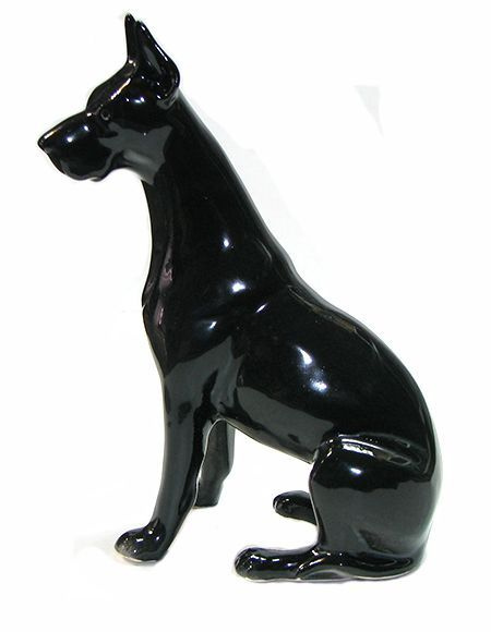 Дог сидит (окрас черный) Фарфоровая статуэтка собаки #1