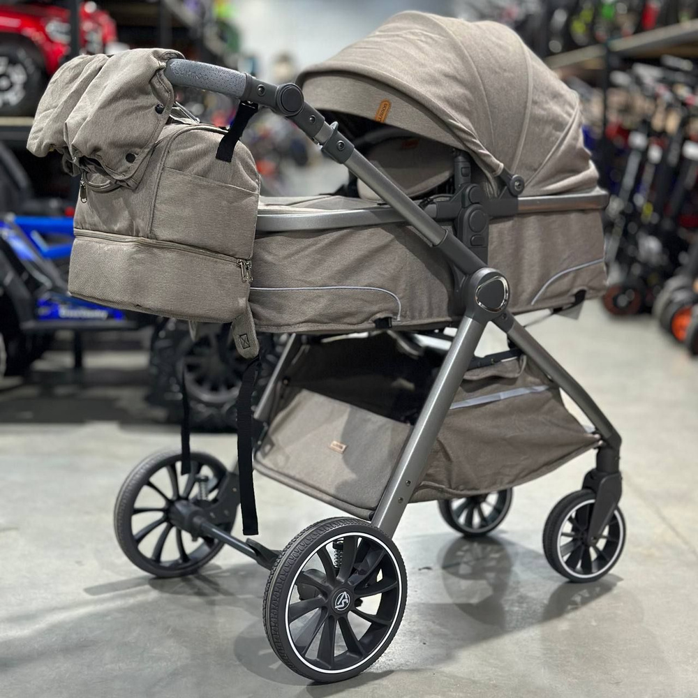 Коляска - трансформер 2в1 Luxmom V8 (темно-бежевая), коляска для новорожденных, с меховым конвертом для #1