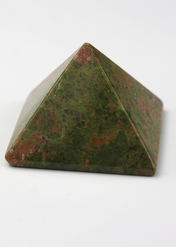 Пирамида из натурального камня Унакит 5 см #1