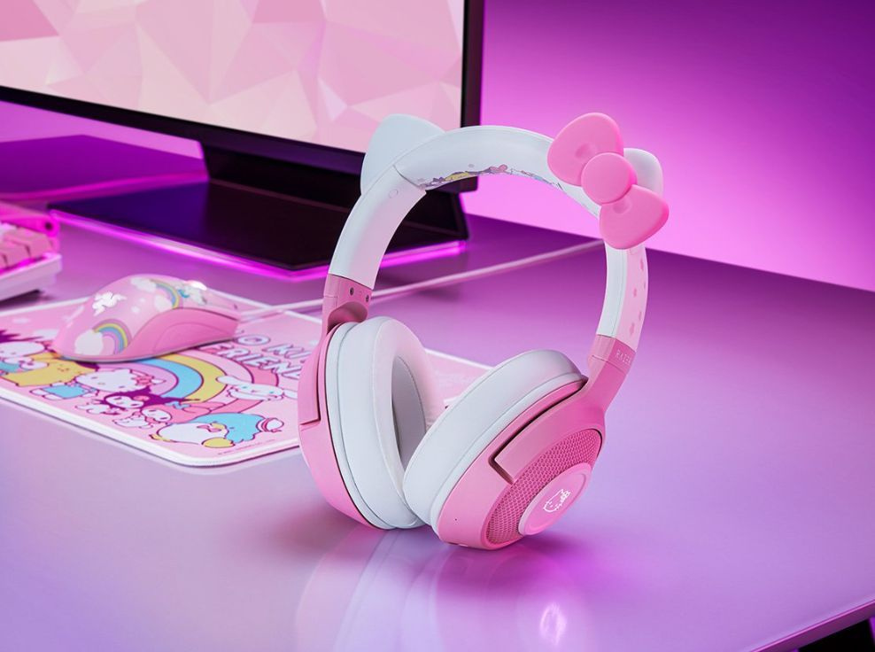 Razer hello kitty. Наушники рейзер китти. рейзер кракен хеллоу китти. razer kraken bt hello kitty edition. razer hello kitty кресло.