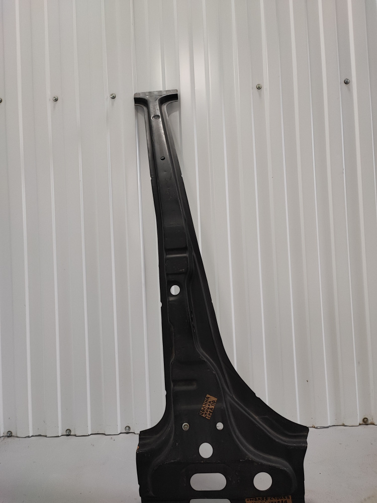 Стойка двери центральная правая Калина Гранта - купить с доставкой по ...