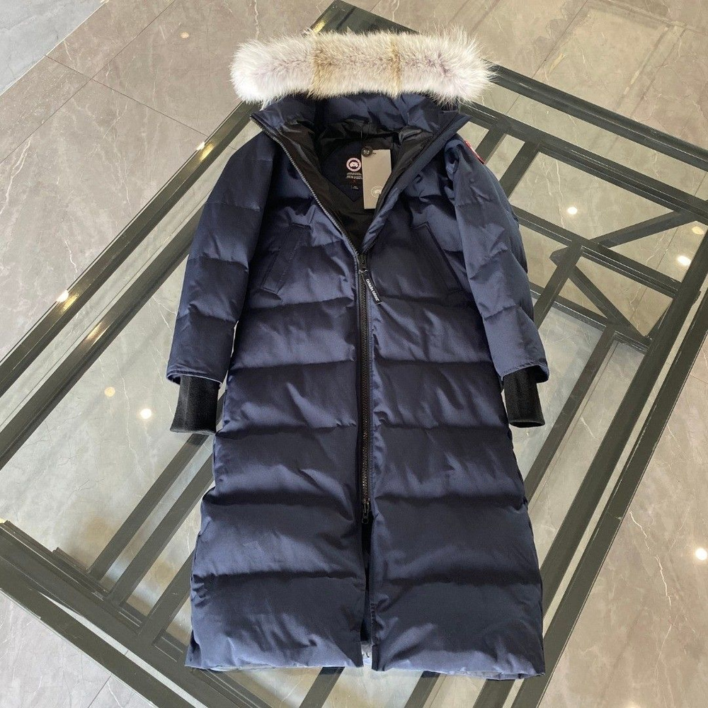 Пуховик CANADA GOOSE #1