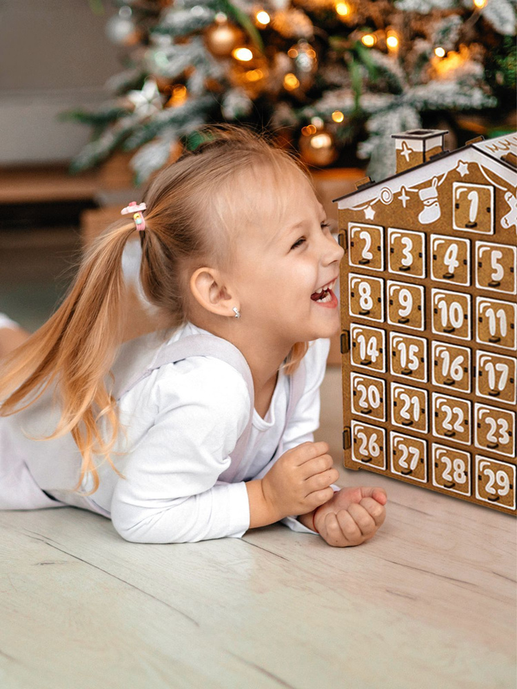 Адвент календарь новогодний детский WOODY Серия Подарки на новый год 2024 детям, Пряничный домик, календарь #1