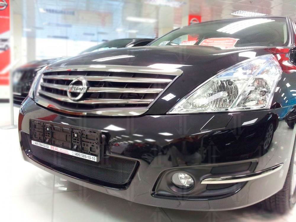 Защита радиатора черная Nissan Teana (2008-2014) / съемная защитная сетка Ниссан Теана  #1