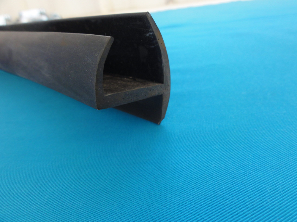 Профиль уплотнительный для фургона на Газель "ширина двери 30мм" резина ...