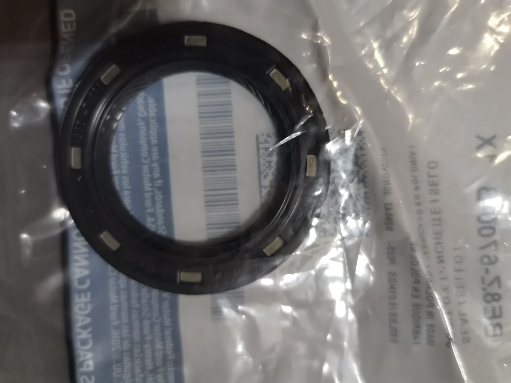Сальник коленвала передний 1473807 Focus1/Focus2/Fiesta/Fusion 1.4-1.6L ...