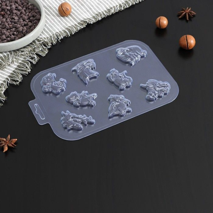 Форма для шоколада и конфет пластиковая Драконы , размер ячейки 5 4 см, цвет прозрачный  #1
