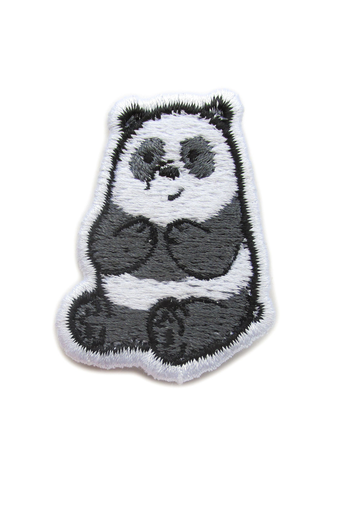 Вышитая пришивная нашивка "Медведь Панда" #1