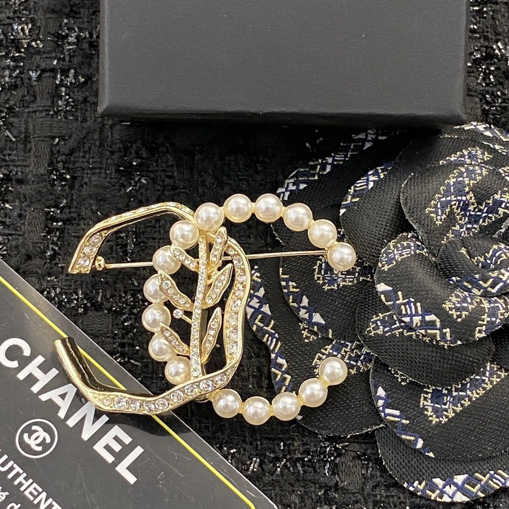 Chanel Брошь #1