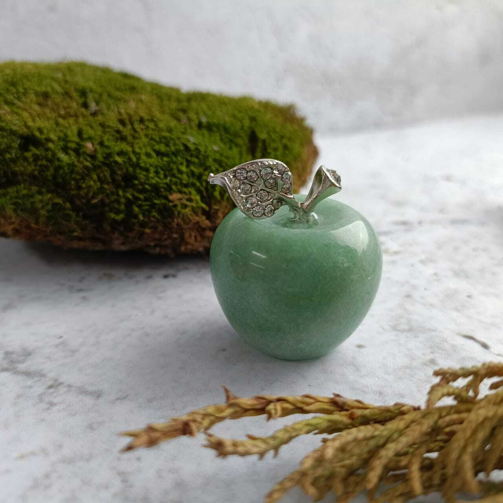 Фигурка-сувенир "Яблоко". Авантюрин зеленый натуральный, 25х30 мм.  #1