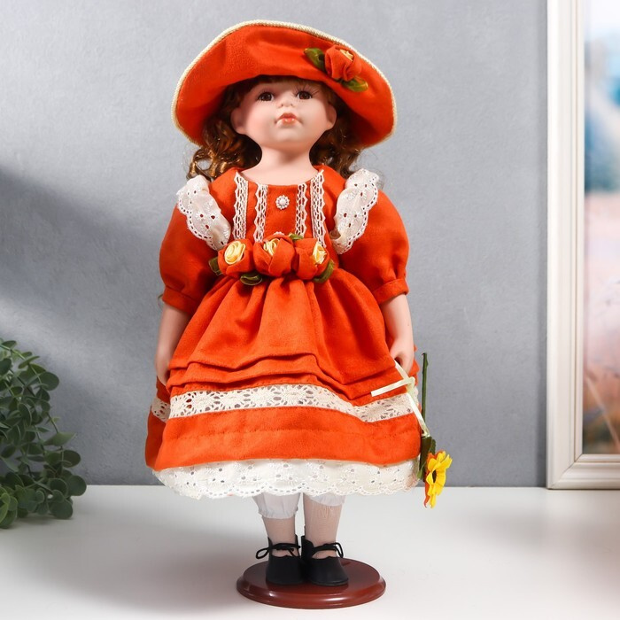 Кукла коллекционная керамика "Вера в ярко-оранжевом платье и шляпе с розами" 40 см  #1