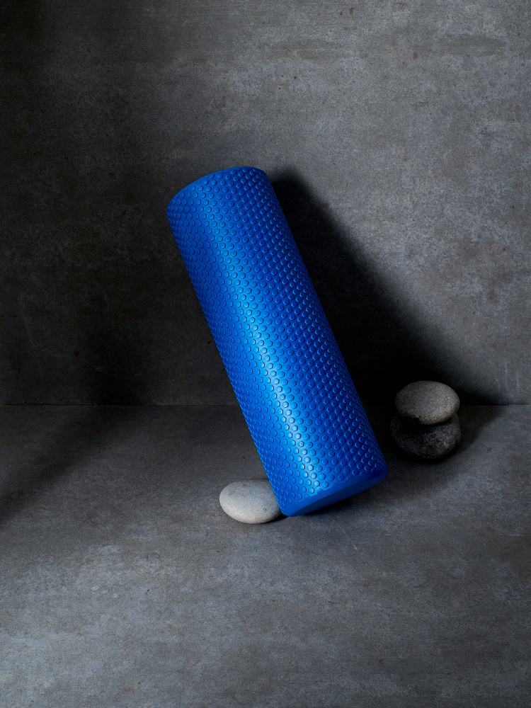 Валик (ролик) массажный для пилатеса и йоги LVP , 45x15 см, голубой, ЭВА  #1