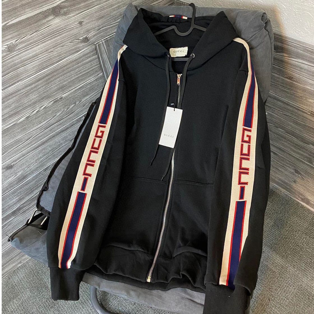 Худи Gucci - купить с доставкой по выгодным ценам в интернет-магазине ...